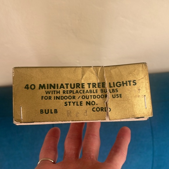 1960s vintage red flower string lights - Picture 5 of 9